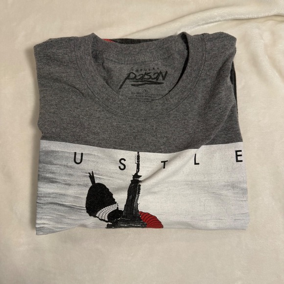 Hustle Snake Cityscape Graphic Tee Men's Gray Urban Streetwear Short SleeveShirt - Picture 6 of 6